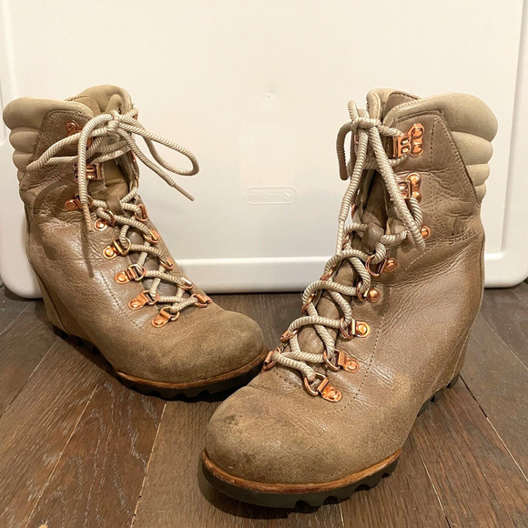 Sorel Boots Women Conquest Wedge Holiday Beach Fawn Leather